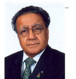 Dr. Manu Chandaria